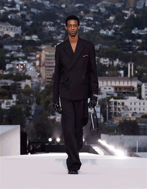 versace sfila a los angeles|versace's los angeles.